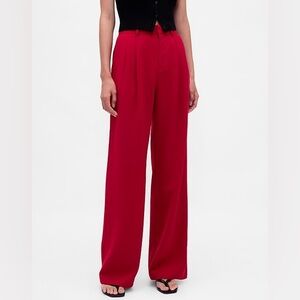 NWT 365 High Rise Pleated Trousers